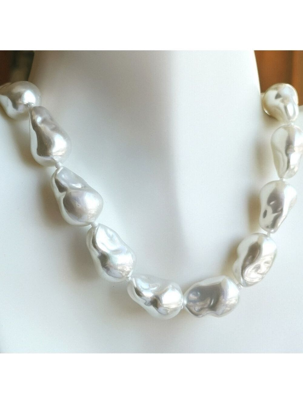 White Faux Baroque Pearl Necklace 🆕